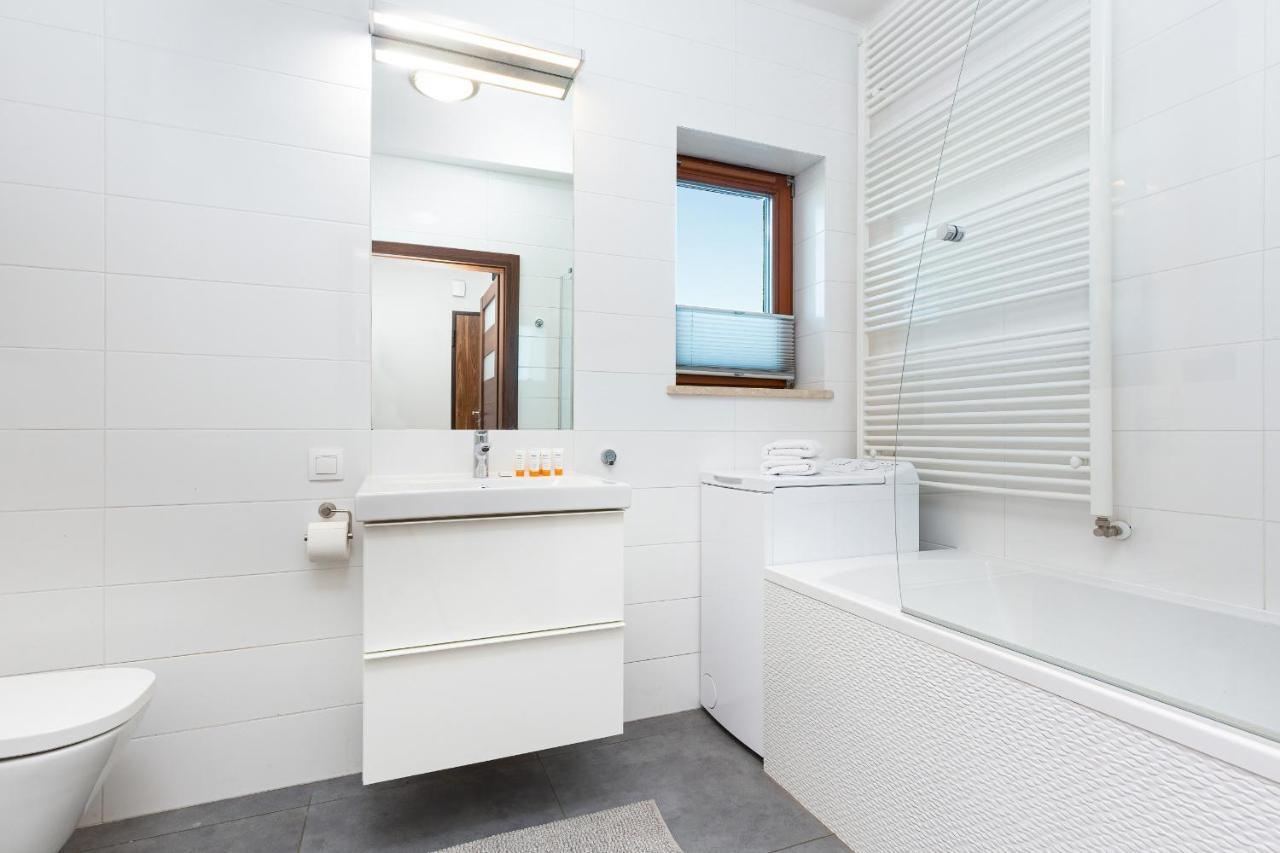Apartamenty Bliska Praga By Noclegi Renters Warschau Exterior foto